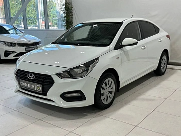 Hyundai Solaris, 2018г, передний привод, автомат