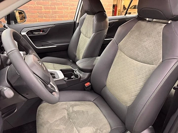 Toyota RAV4, 2025г, полный привод, вариатор