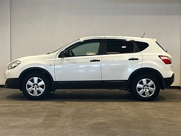 Nissan Qashqai, 2013г, передний привод, автомат
