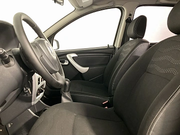 Renault , 2012г., передний привод, механика