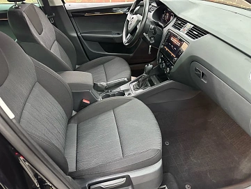 Skoda Octavia, 2018г, передний привод, робот