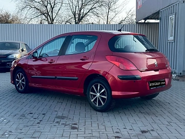 Peugeot 308, 2009г, передний привод, автомат