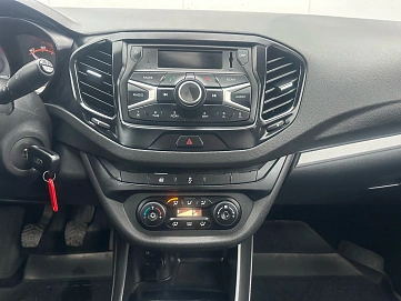 Lada (ВАЗ) Vesta, 2018г, передний привод, механика