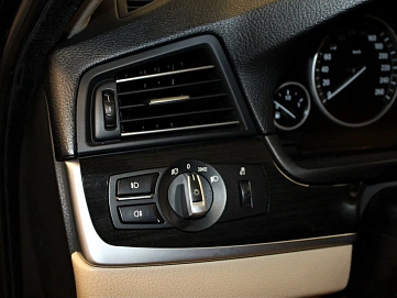 BMW , 2012г., передний привод, автомат