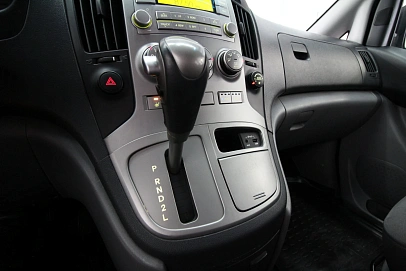 Hyundai , 2014г., задний привод, автомат