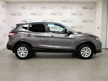 Nissan Qashqai, 2016г, передний привод, механика