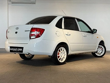 Lada (ВАЗ) Granta, 2015г, передний привод, механика