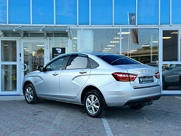 Lada (ВАЗ) Vesta, 2019г, передний привод, механика