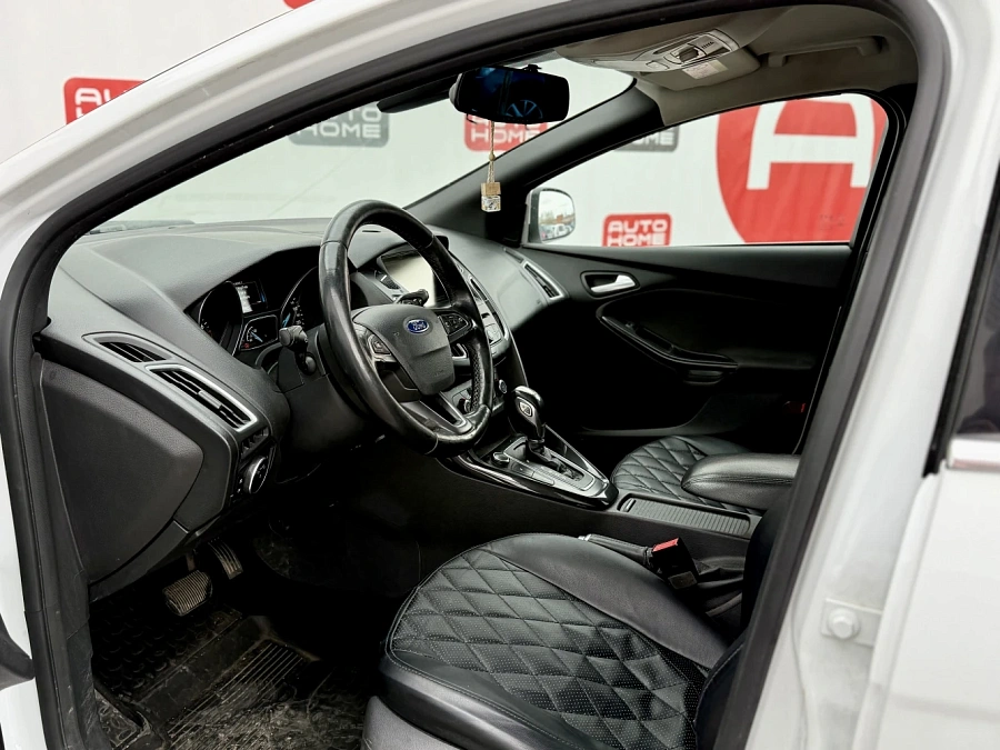 Ford Focus, 2016г., передний привод, автомат