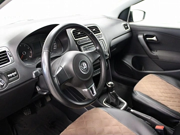 Volkswagen Polo, 2014г, передний привод, механика