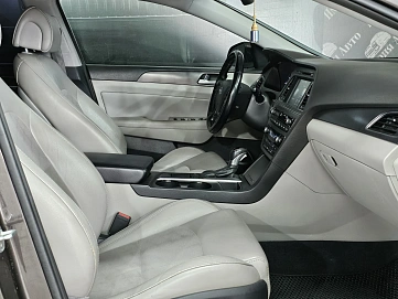 Hyundai Sonata, 2015г, передний привод, автомат