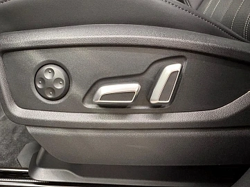 Audi Q5, 2025г, полный привод, робот