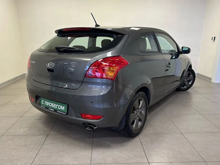 Kia , 2011г., передний привод, механика