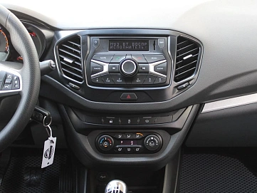 Lada (ВАЗ) Vesta, 2019г, передний привод, механика
