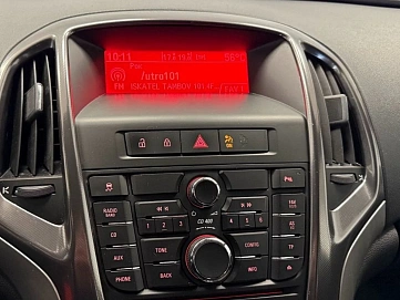 Opel Astra, 2011г, передний привод, автомат