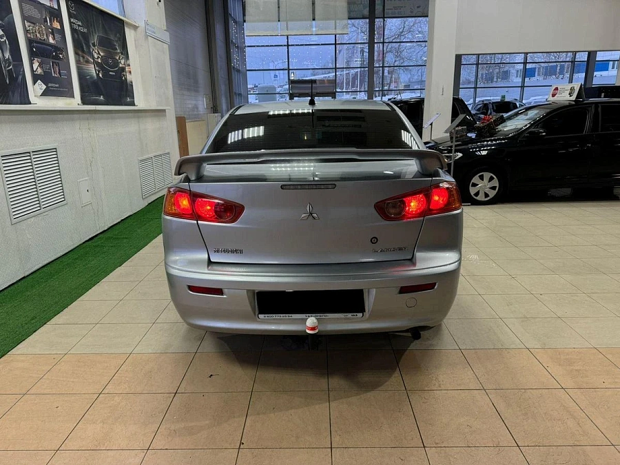 Mitsubishi Lancer, 2007г., передний привод, механика