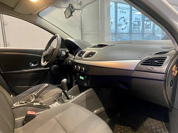 Renault Megane, 2014г, передний привод, механика