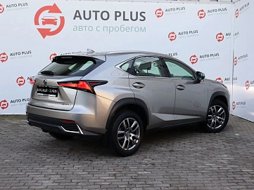 Lexus NX, 2017г, полный привод, вариатор