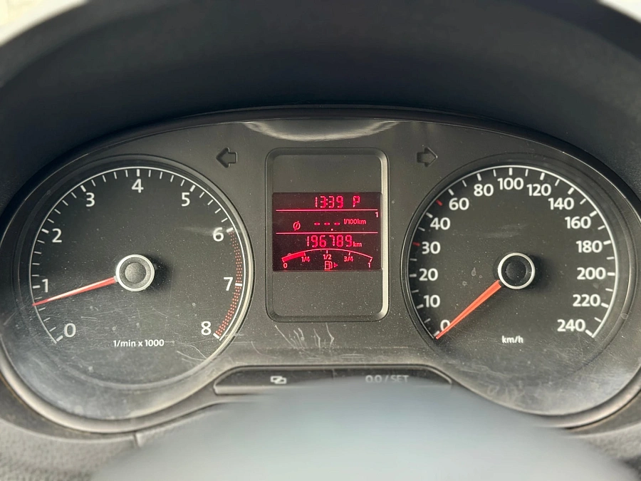 Volkswagen Polo, 2013г., передний привод, автомат