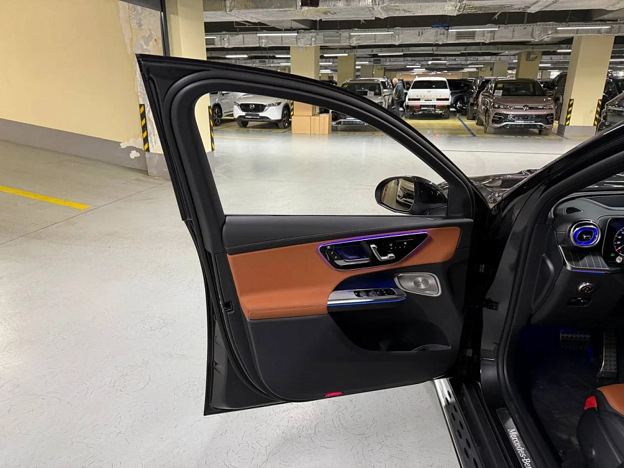 Mercedes-Benz GLC, 2024г., полный привод, автомат