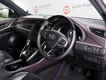 Toyota Harrier, 2016г, передний привод, вариатор