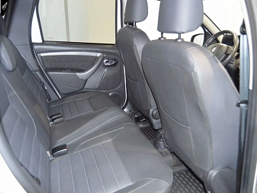 Renault Duster, 2017г, полный привод, автомат