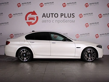 BMW 5 серии, 2015г., задний привод, автомат