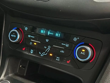 Ford Focus, 2017г, передний привод, робот