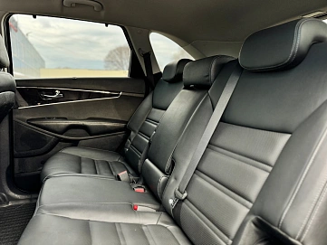 Kia Sorento, 2016г., полный привод, автомат