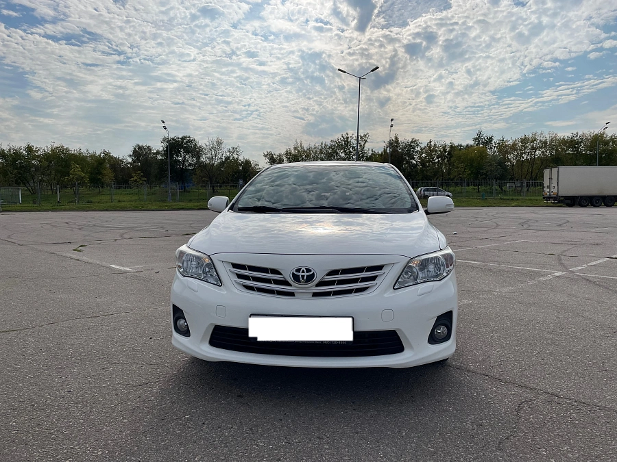 Toyota Corolla, 2012г., передний привод, автомат