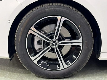Mercedes-Benz A-Класс, 2024г, передний привод, робот
