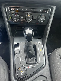 Volkswagen Tiguan, 2019г, полный привод, робот