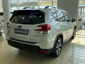 Subaru Forester, 2021г, полный привод, вариатор