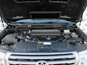 Toyota Land Cruiser, 2010г, полный привод, автомат