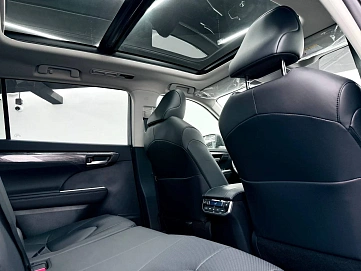 Toyota Highlander, 2025г, полный привод, автомат
