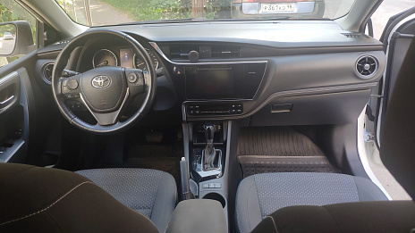 Toyota Corolla, 2018г, передний привод, вариатор