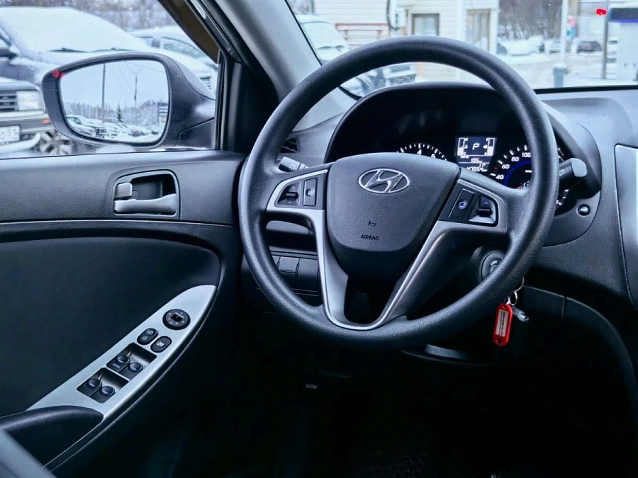 Hyundai Solaris, 2016г., передний привод, автомат