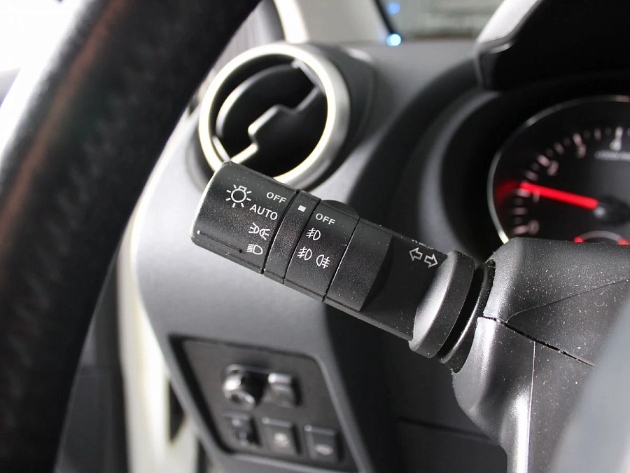Nissan Qashqai, 2013г., передний привод, вариатор