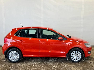 Volkswagen Polo, 2010г, передний привод, робот
