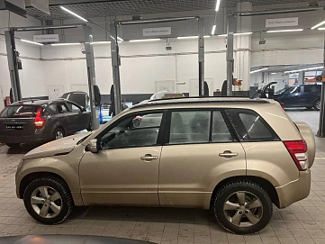 Suzuki Grand Vitara, 2011г, полный привод, автомат