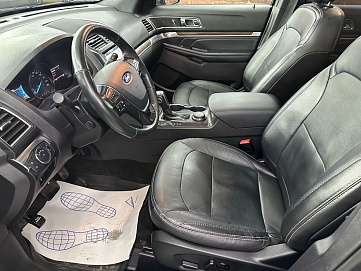 Ford Explorer, 2019г, полный привод, автомат