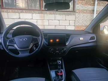 Hyundai Solaris, 2017г, передний привод, автомат