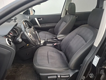 Nissan , 2010г., полный привод, вариатор