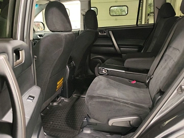 Toyota Highlander, 2013г, полный привод, автомат