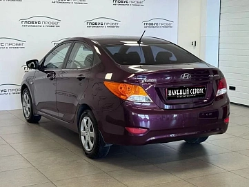 Hyundai Solaris, 2011г, передний привод, автомат