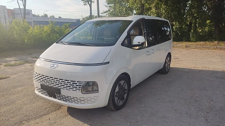 Hyundai Staria, 2021г, полный привод, автомат