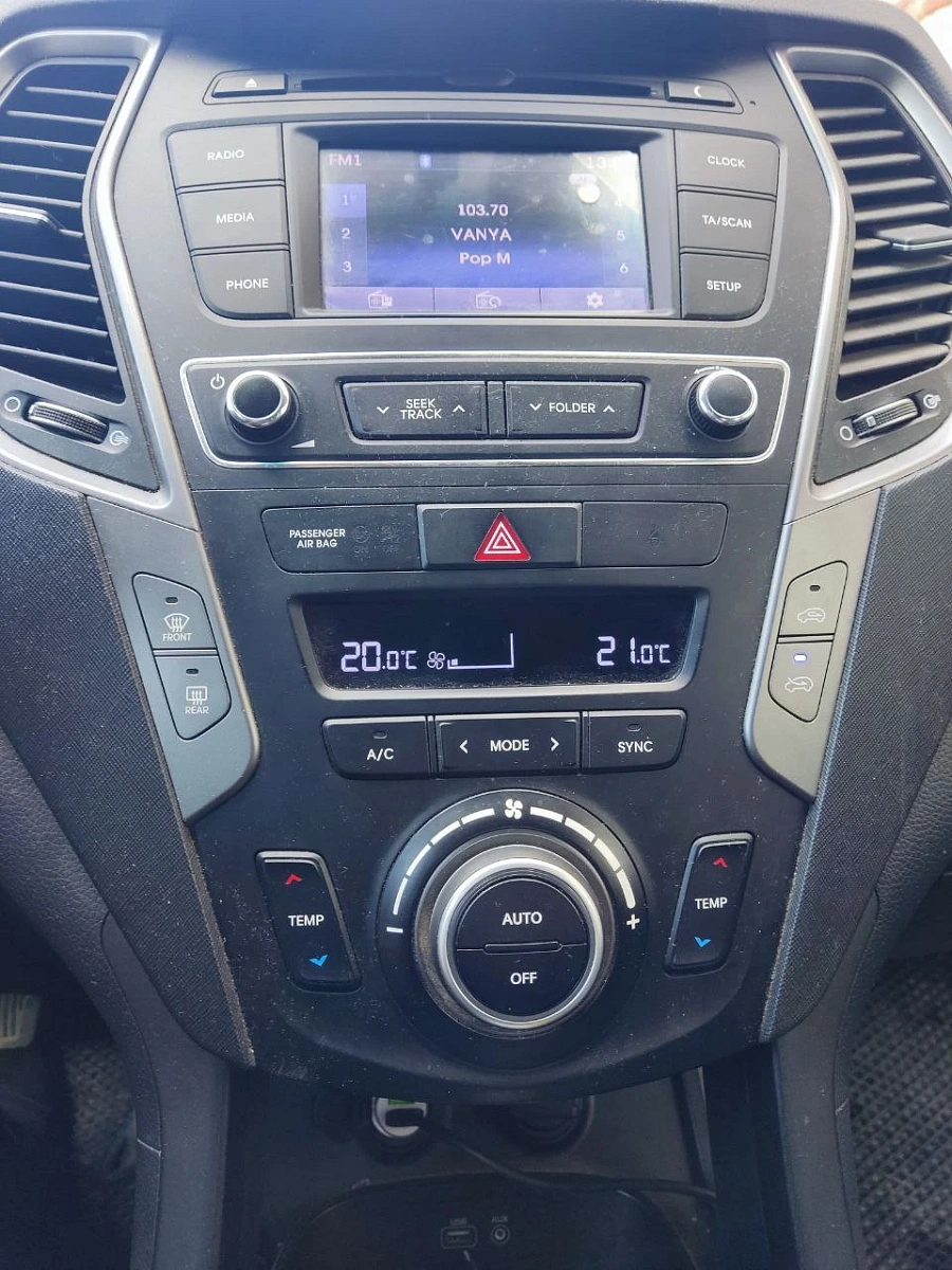 Hyundai Santa Fe, 2018г., полный привод, автомат