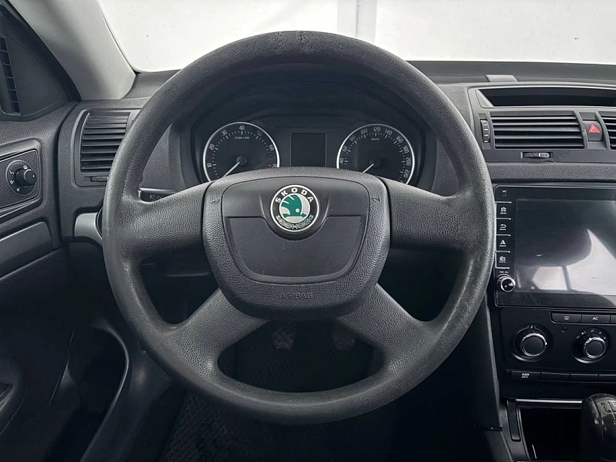 Skoda Octavia, 2012г., передний привод, механика