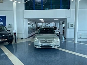 Toyota Avensis, 2005г., передний привод, механика