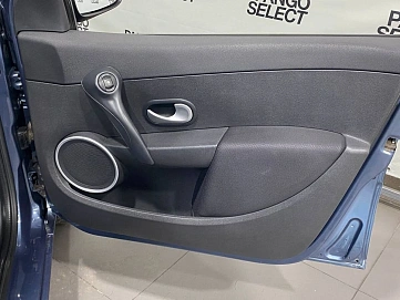 Renault Clio, 2007г., передний привод, автомат